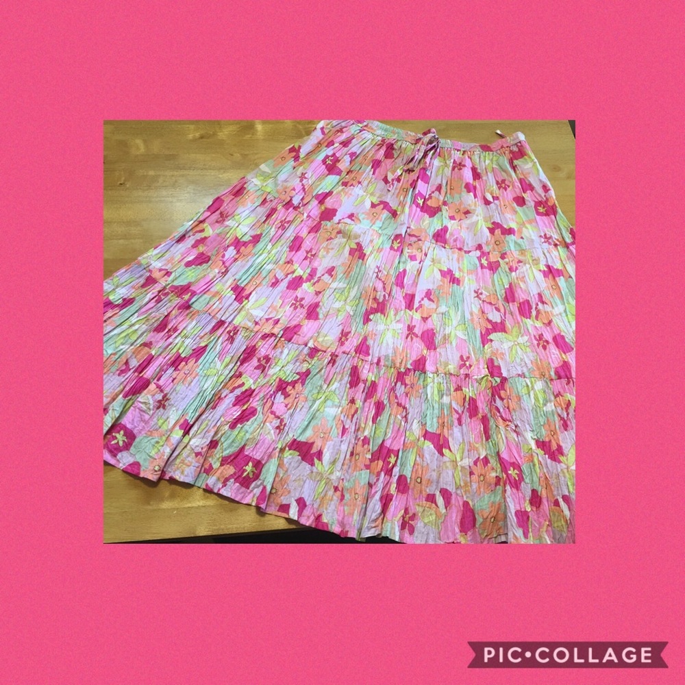 Foley, floral skirt